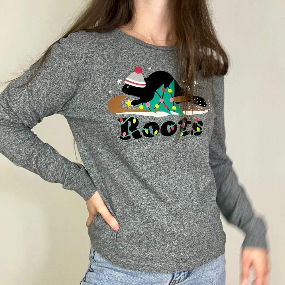 *Roots Christmas Holiday Graphic T Shirt